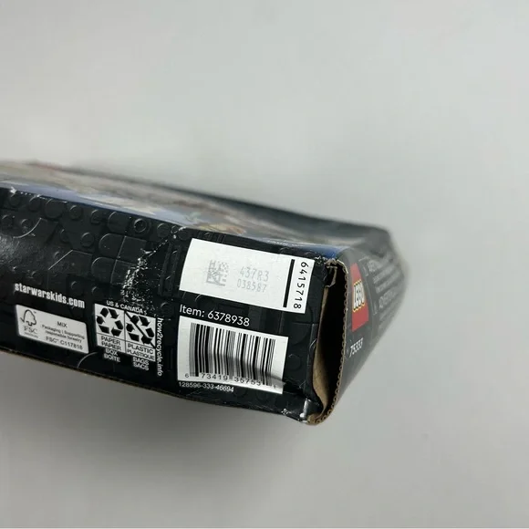 LEGO Star Wars: Obi-Wan Kenobi's  Jedi Starfighter (75333) Sealed Damaged Box - Picture 5 of 6